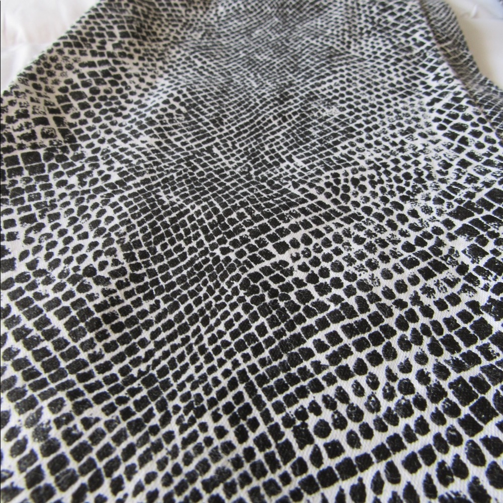 SOLD / Snake texture - Picture 4 of 4